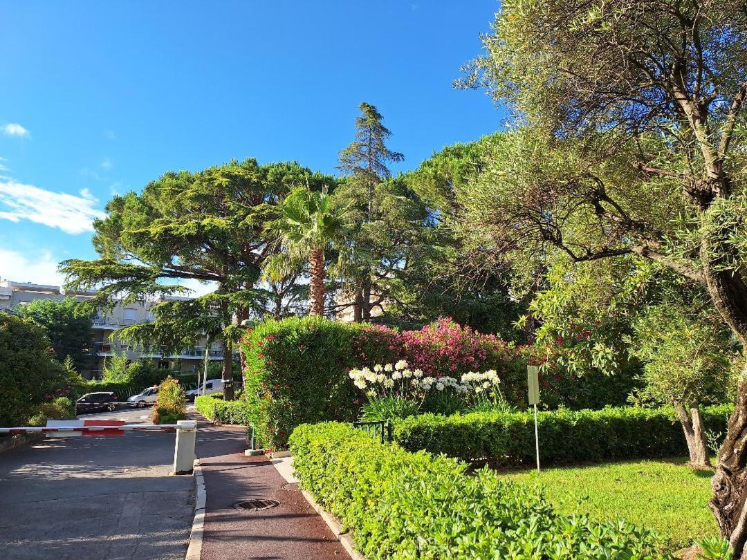 Apartamento Juan Les Pins Charming Exterior foto